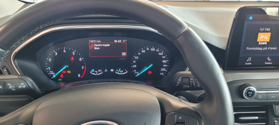 Ford Focus 1,0 EcoBoost Titanium Business stc. 5d