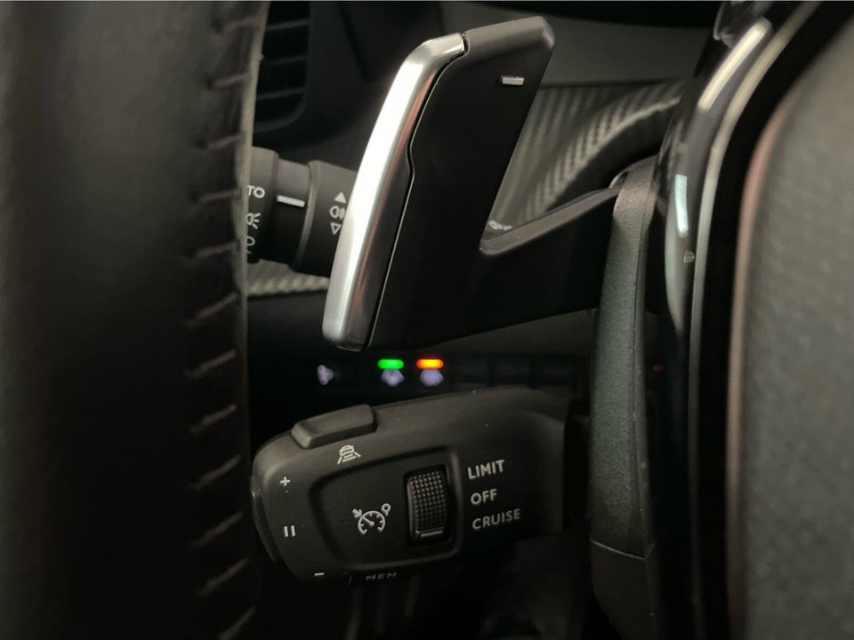 Peugeot 2008 1,2 PureTech 130 Allure Pack EAT8 5d