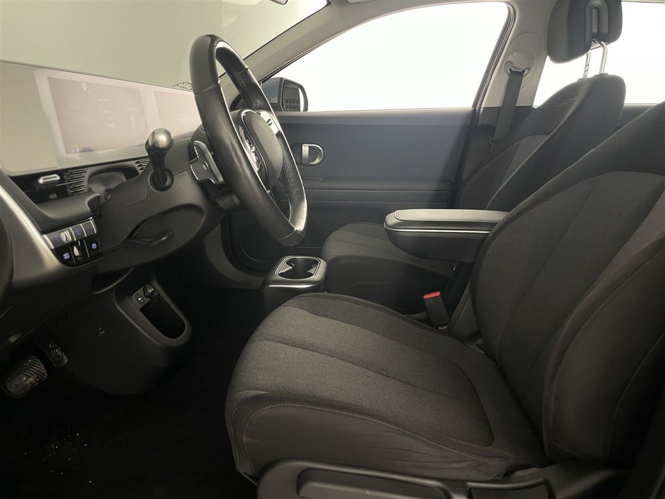 Hyundai Ioniq 5 77 Essential 5d