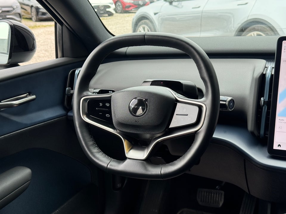 Volvo EX30 Extended Range Plus 5d