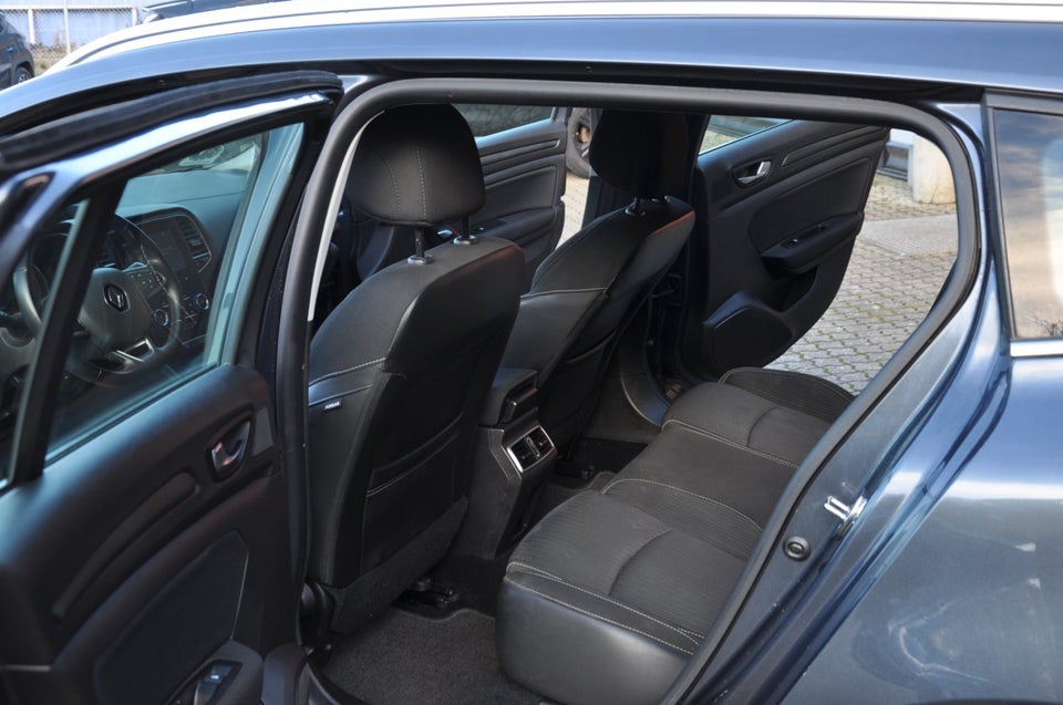 Renault Megane IV 1,3 TCe 140 Zen Sport Tourer 5d