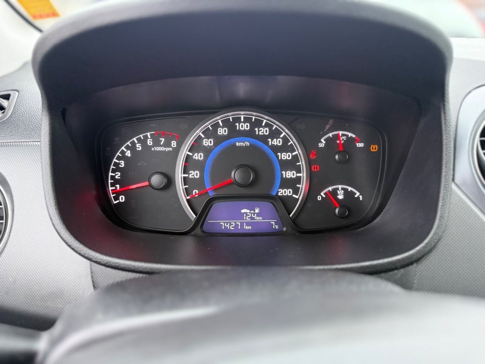 Hyundai i10 1,0 Touch 5d