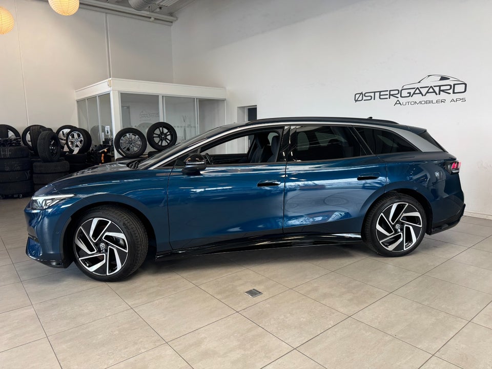 VW ID.7 77 Style+ Tourer 5d