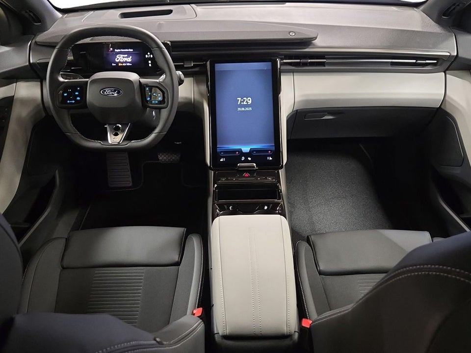 Ford Capri 77 Select Extended Range 5d