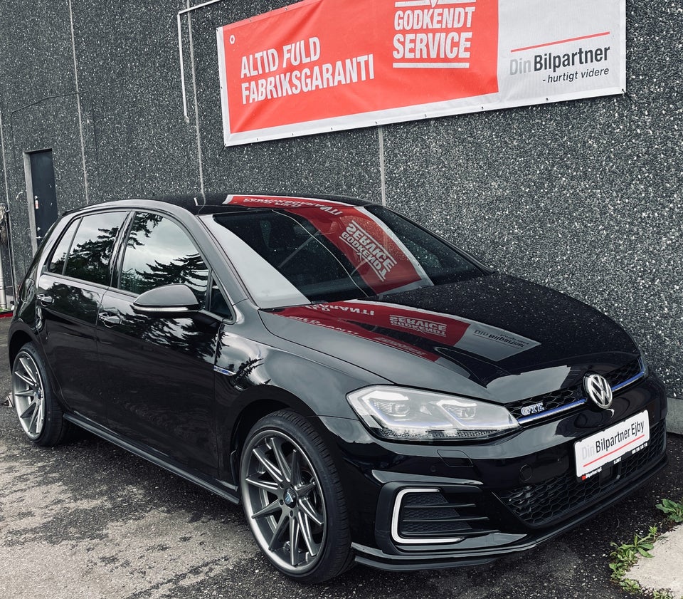 VW Golf VII 1,4 GTE DSG 5d