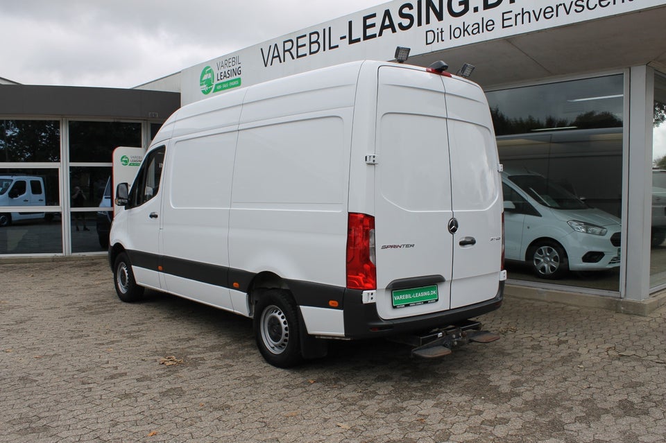 Mercedes Sprinter 317 2,0 CDi A2 Kassevogn aut. RWD