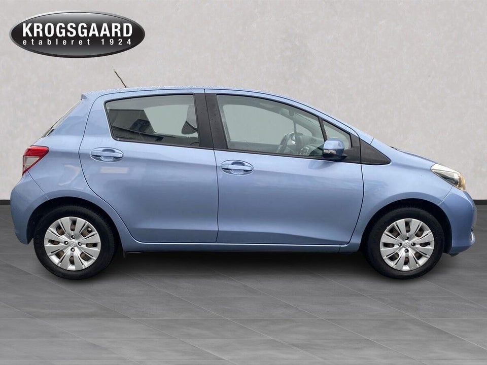 Toyota Yaris 1,3 VVT-i T2 5d