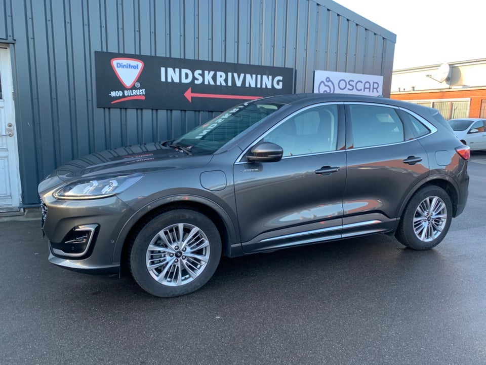 Ford Kuga 2,5 PHEV Vignale CVT 5d