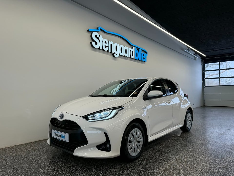 Toyota Yaris 1,5 Hybrid H3 e-CVT 5d
