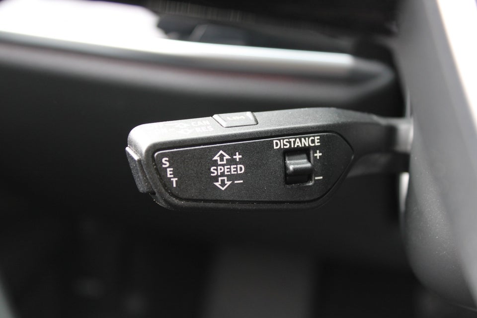 Audi A8 60 TFSi e quattro Tiptr. 4d