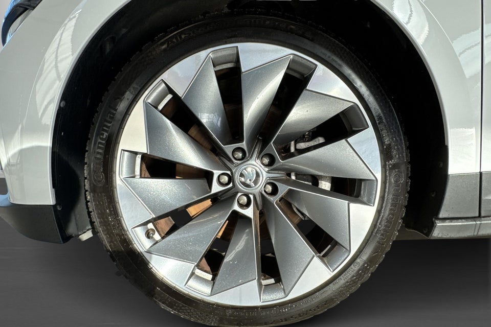 Skoda Enyaq 80 iV Suite 5d