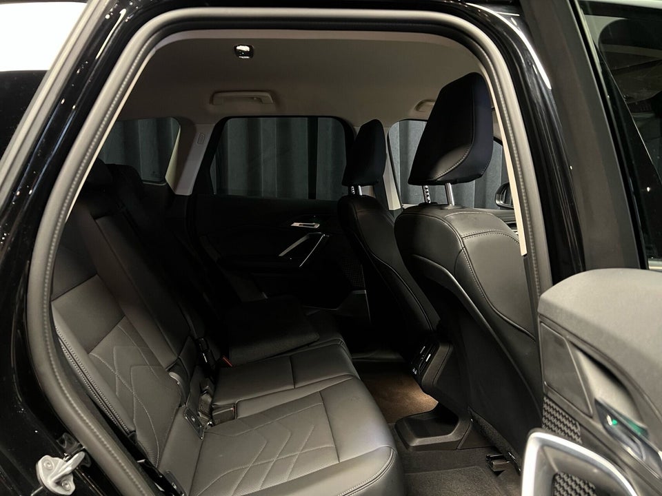 BMW iX1 eDrive20 X-Line 5d