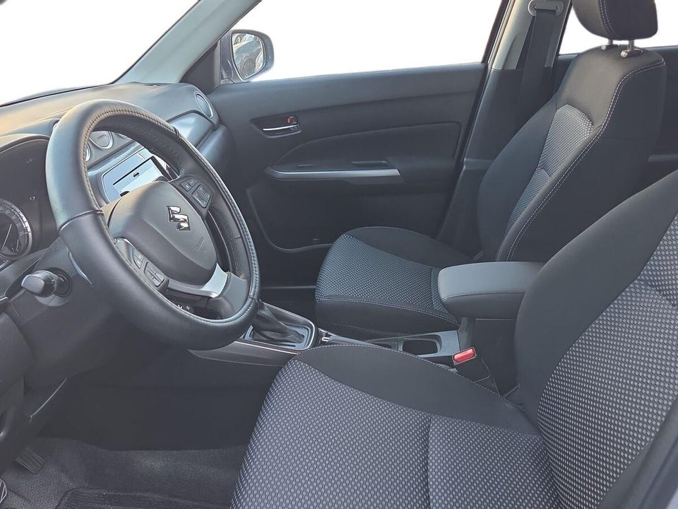 Suzuki Vitara 1,4 mHybrid Active aut. 5d