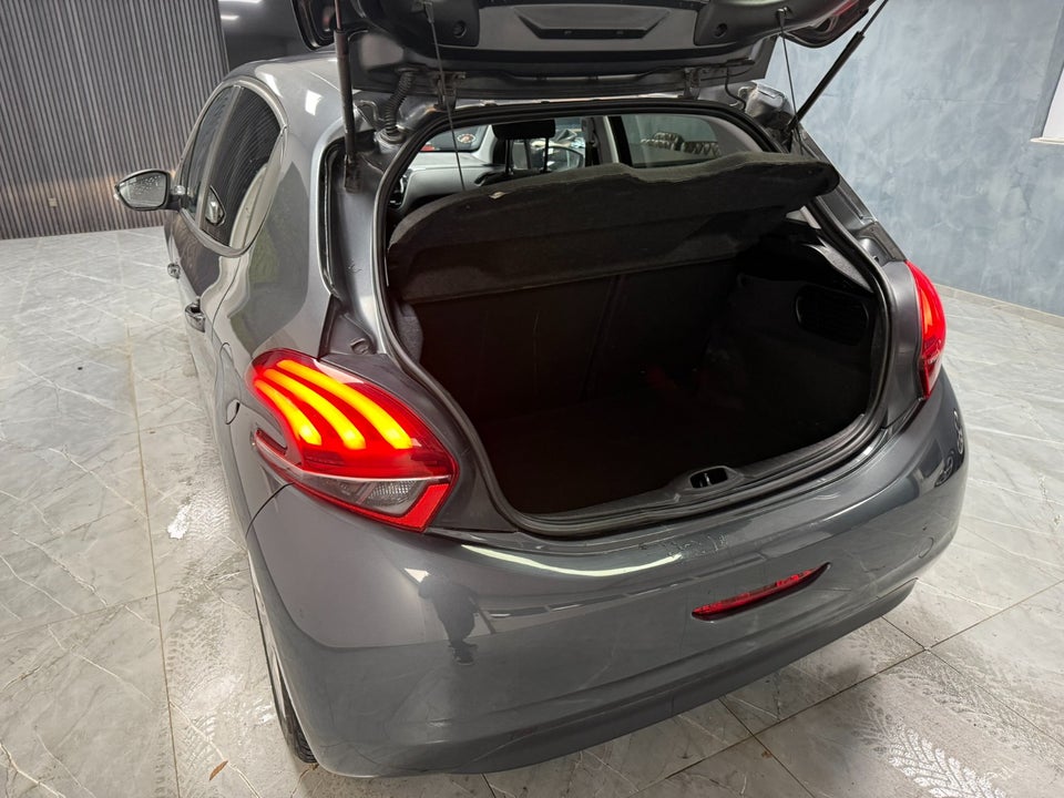 Peugeot 208 1,6 BlueHDi 100 Active 5d