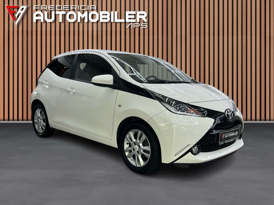 Toyota Aygo 1,0 VVT-i x-cellence 5d