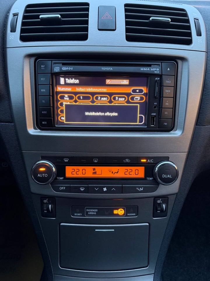 Toyota Avensis 1,8 VVT-i TX stc. 5d