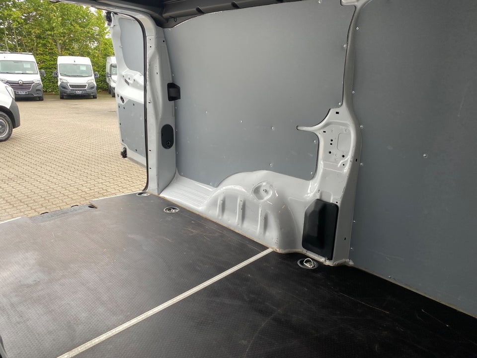 Peugeot Expert 2,0 BlueHDi 144 L3 Plus Van