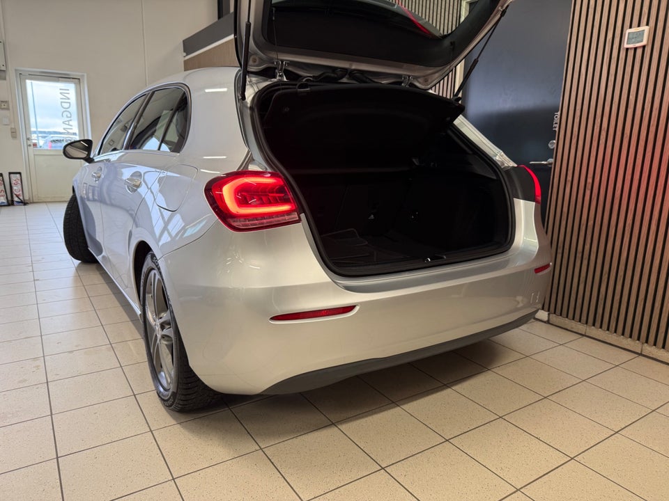 Mercedes A200 1,3 Progressive Line aut. 5d