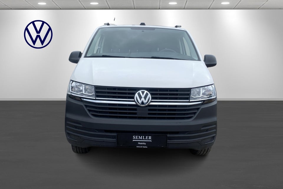 VW Transporter 2,0 TDi 110 Kassevogn lang