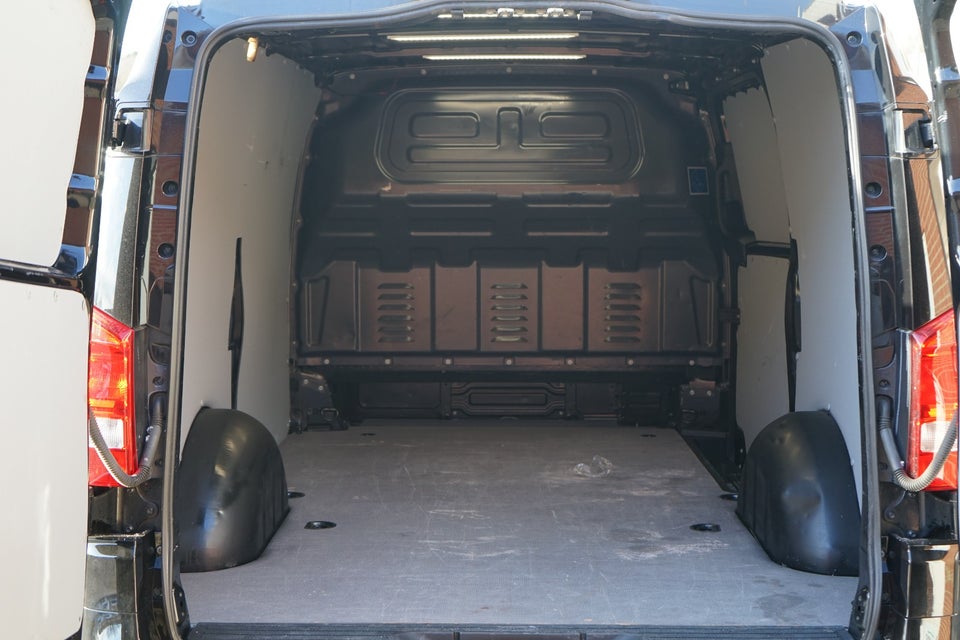 Mercedes Vito 114 2,0 CDi Kassevogn aut. L RWD