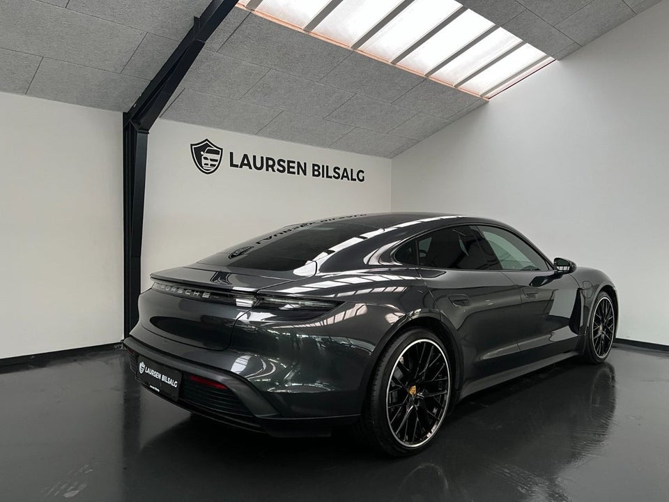Porsche Taycan 4d