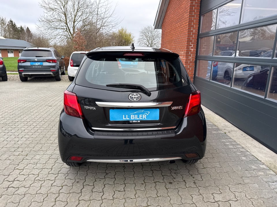 Toyota Yaris 1,3 VVT-i T2 Komfort 5d