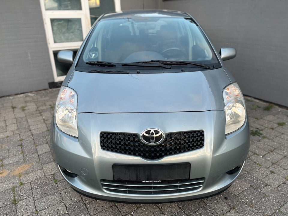 Toyota Yaris 1,3 Sol M/M 5d