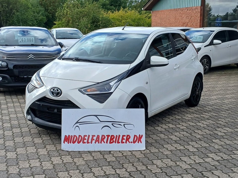 Toyota Aygo 1,0 VVT-i x-pression 5d
