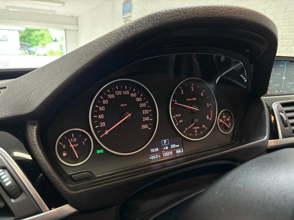 BMW 320d 2,0 Sport Line aut. 4d