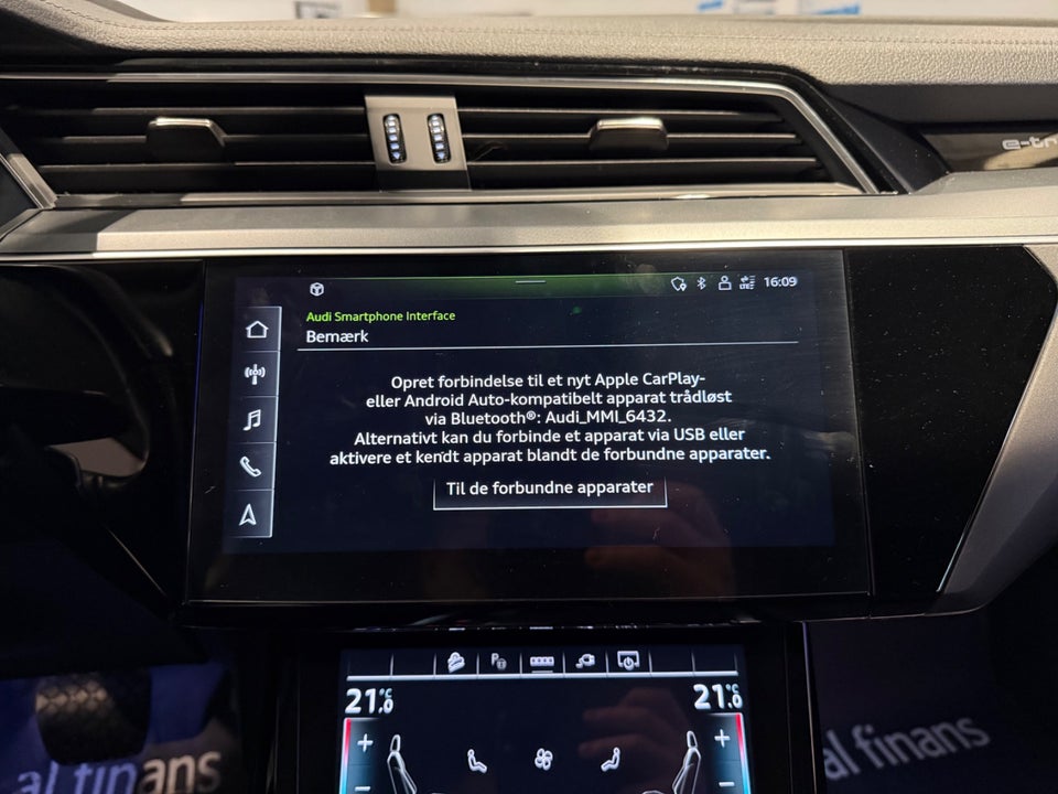 Audi e-tron 55 quattro 5d