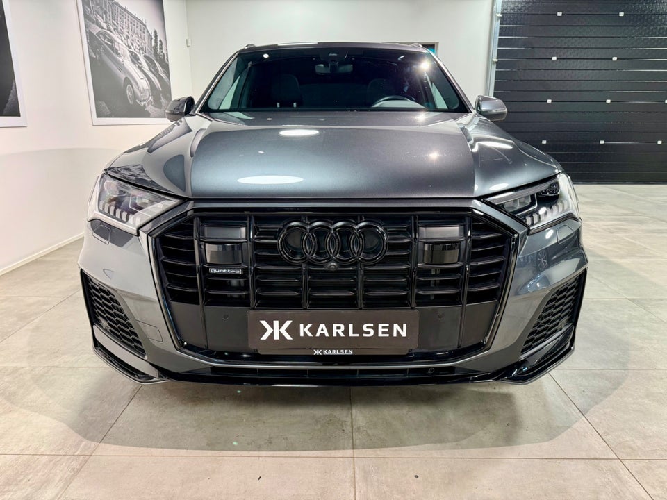 Audi Q7 55 TFSi e S-line quattro Tiptr. 5d