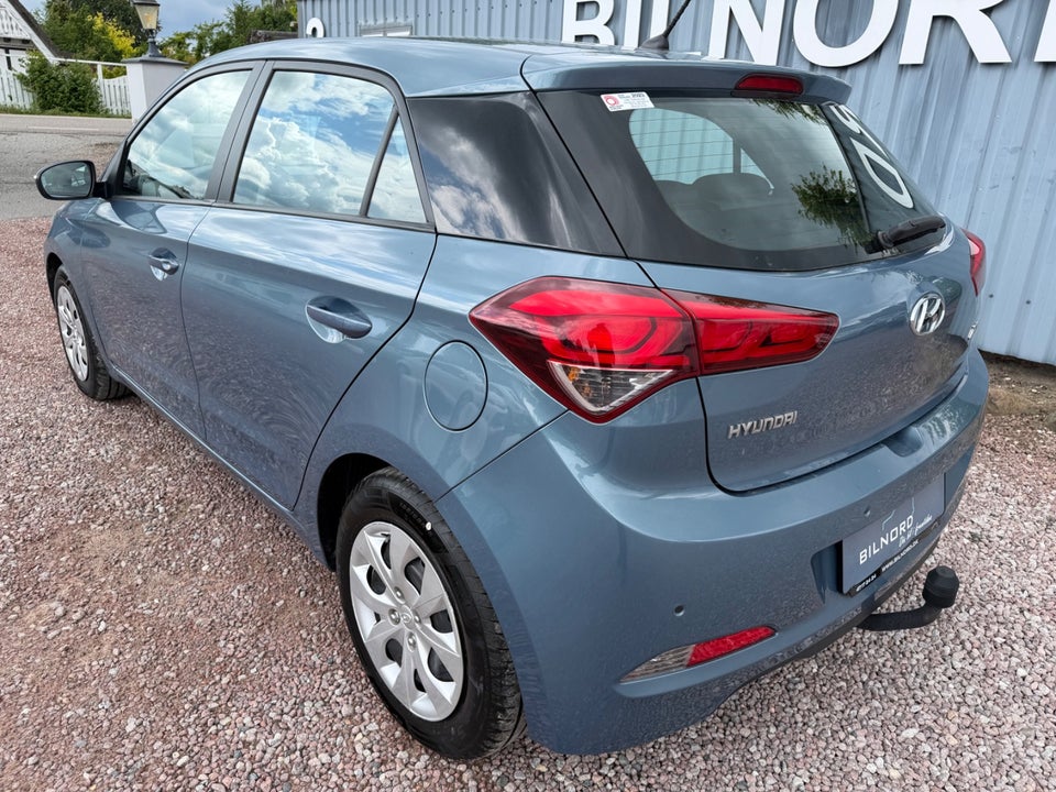 Hyundai i20 1,25 Trend 5d