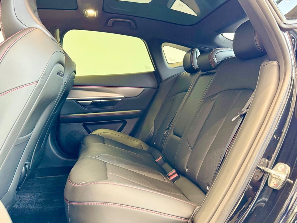 Xpeng P7 Long Range 4d