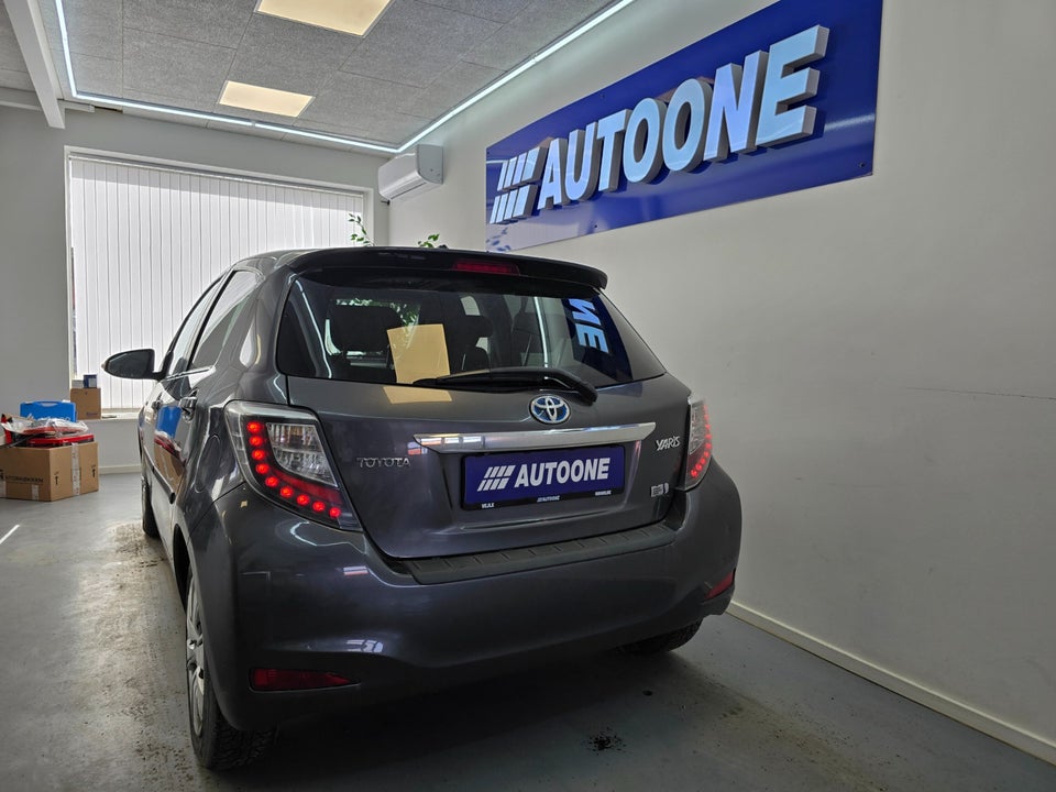 Toyota Yaris 1,5 Hybrid H3 Touch CVT 5d