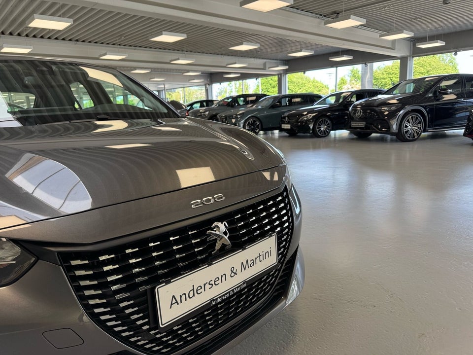 Peugeot 208 1,2 PureTech 100 Allure Lux EAT8 5d