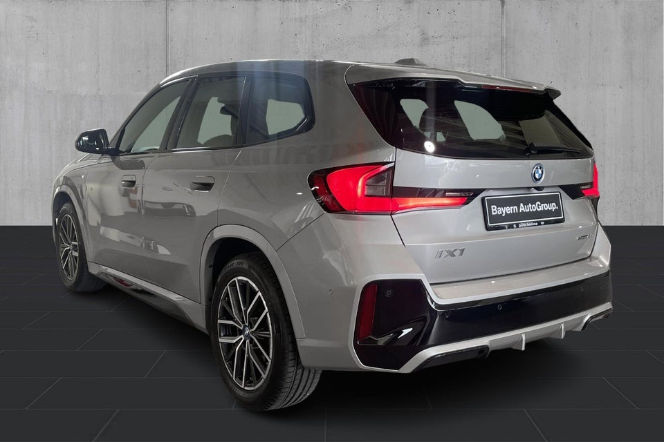 BMW iX1 eDrive20 M-Sport 5d