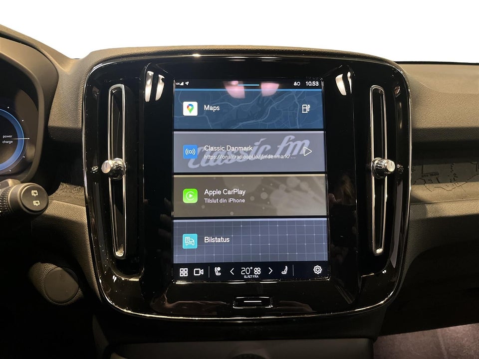 Volvo XC40 Standard Range Plus 5d