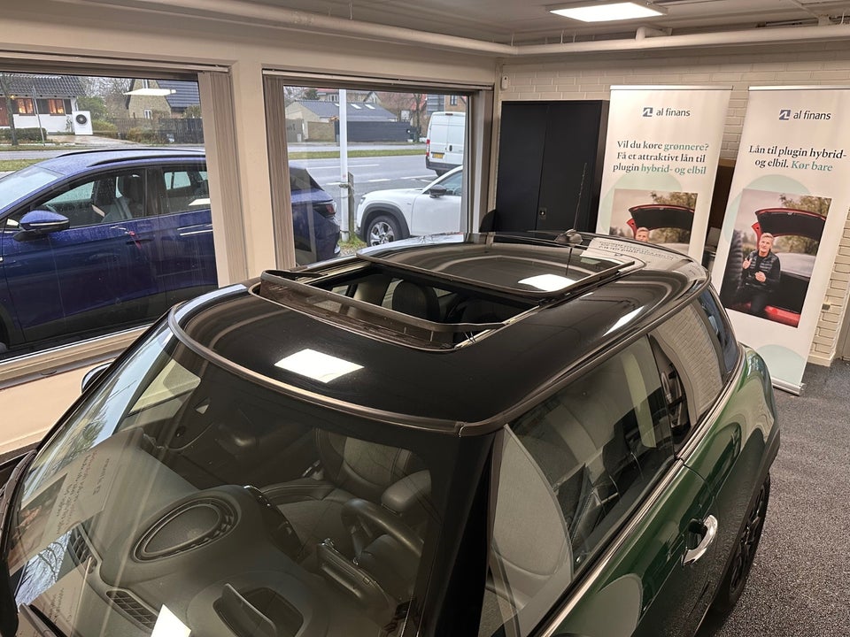 MINI Cooper SE Maximise 3d