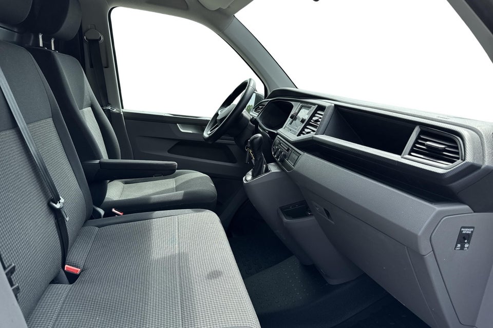 VW Transporter 2,0 TDi 150 Kassevogn DSG lang