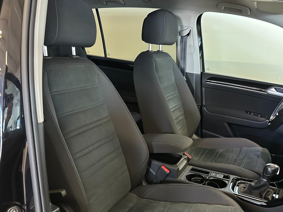 VW Touran 2,0 TDi 190 Highline DSG 5d