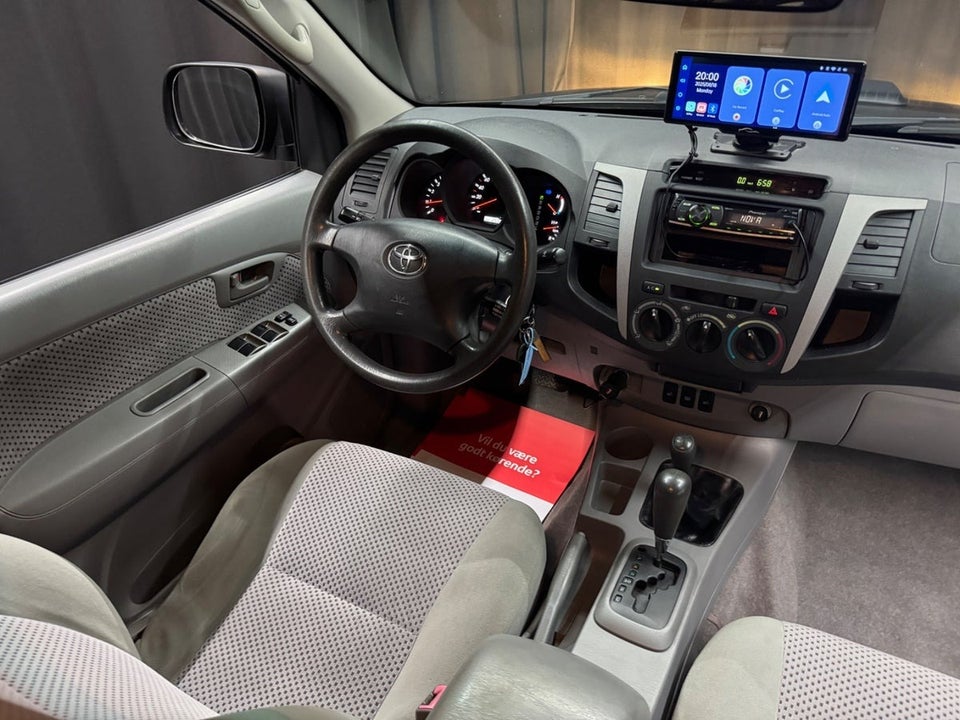 Toyota HiLux 3,0 D-4D Db.Kab 4x4 SR5 4d