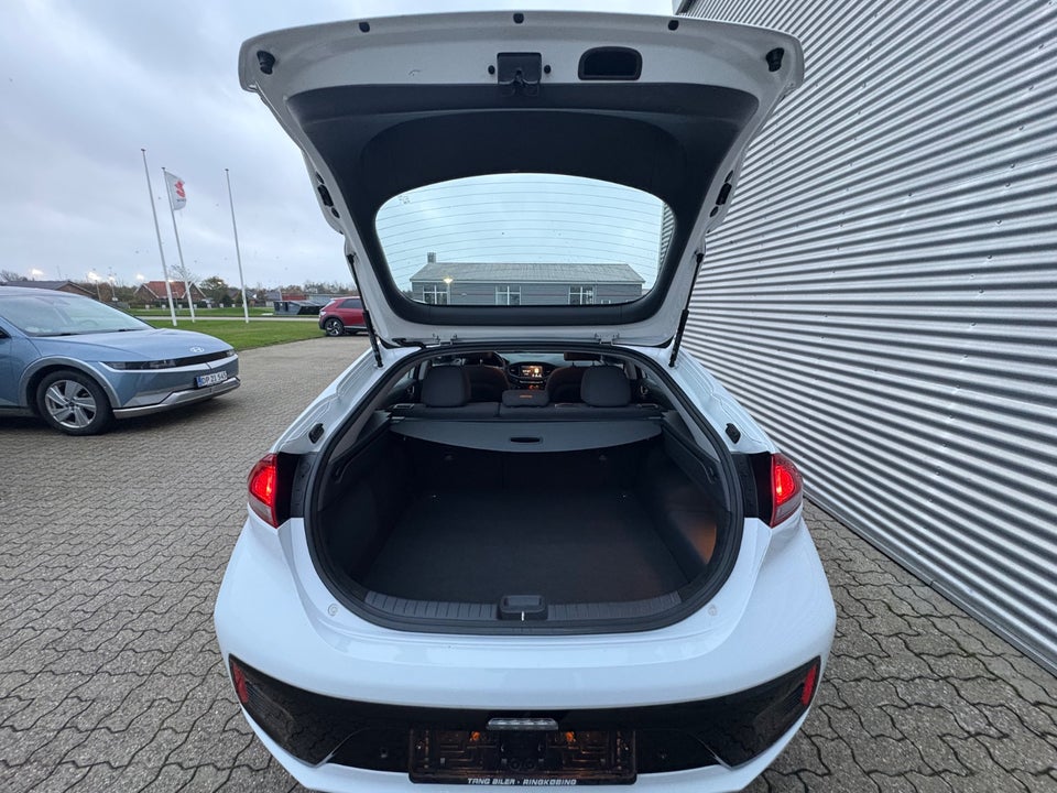 Hyundai Ioniq 1,6 PHEV Trend DCT 5d