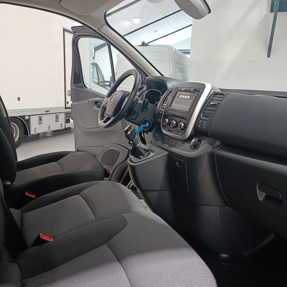 Renault Trafic T29 2,0 dCi 120 L2H1