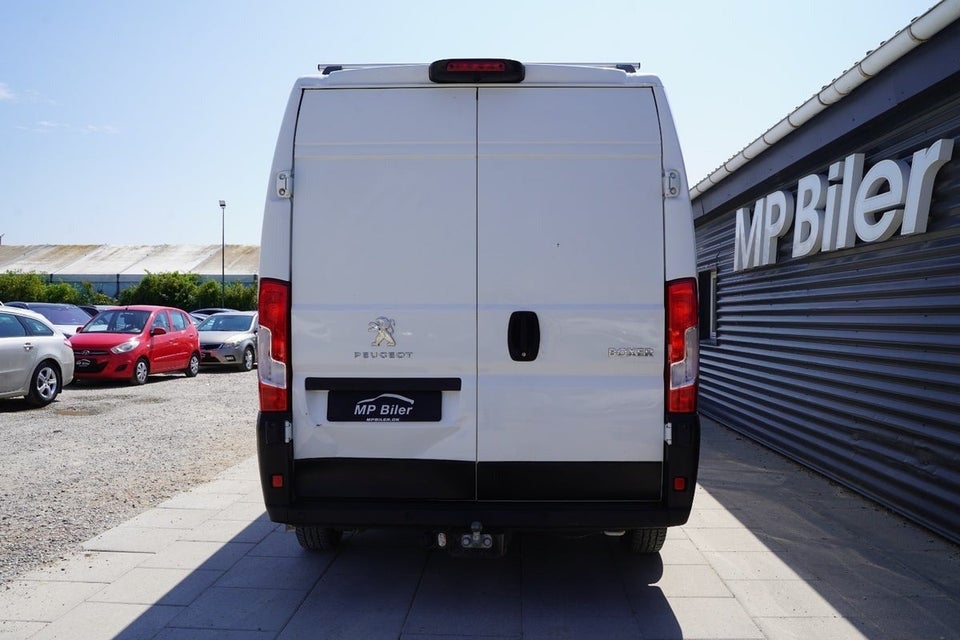 Peugeot Boxer 335 2,2 BlueHDi 140 L3H2 Premium