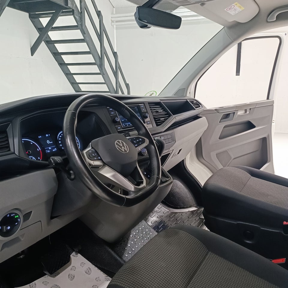 VW Transporter 2,0 TDi 204 Kassevogn DSG lang