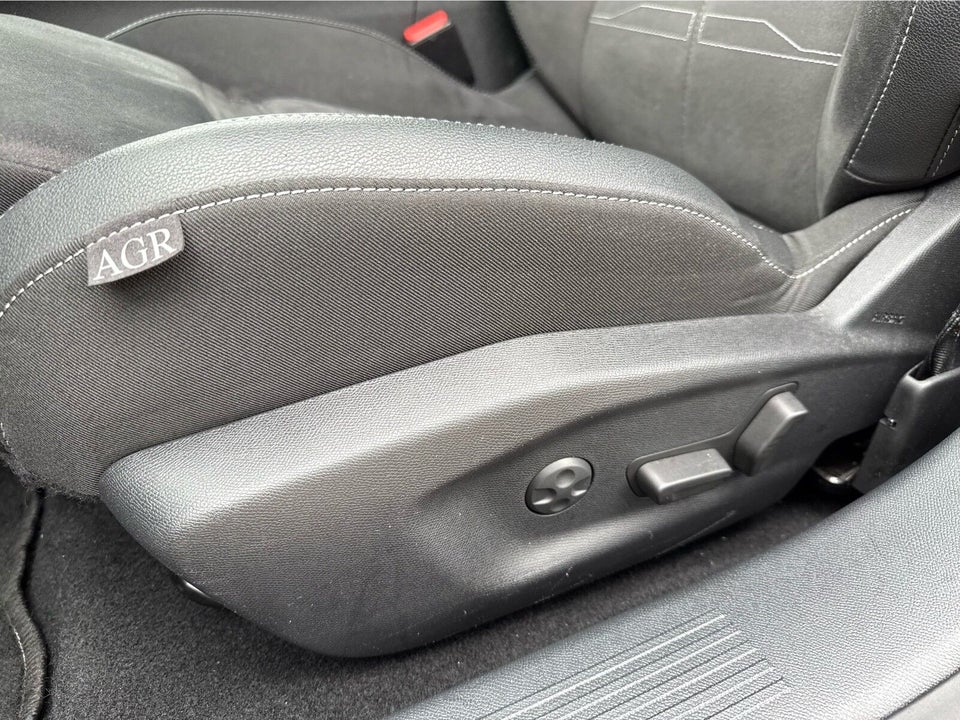 Opel Astra-e 54 GS Sports Tourer 5d