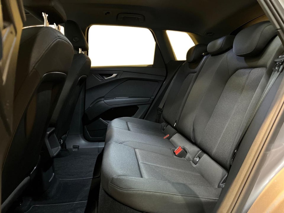 Audi Q4 e-tron 45 Progress 5d