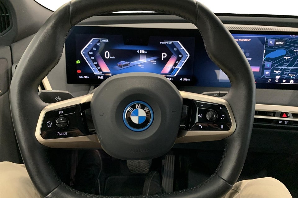 BMW iX xDrive40 Supercharged 5d
