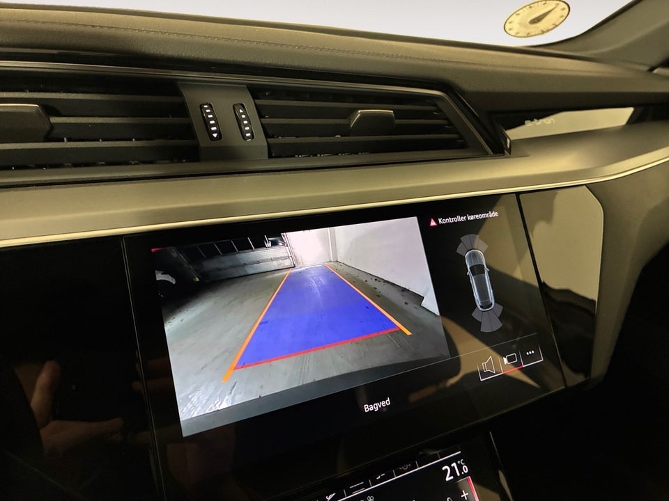 Audi Q8 e-tron 50 S-line quattro 5d