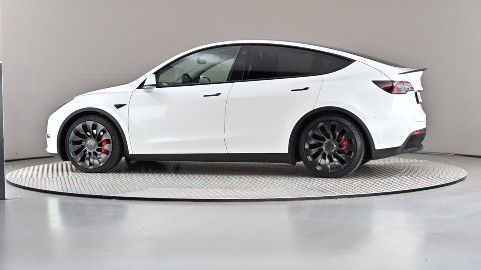 Tesla Model Y Performance AWD 5d